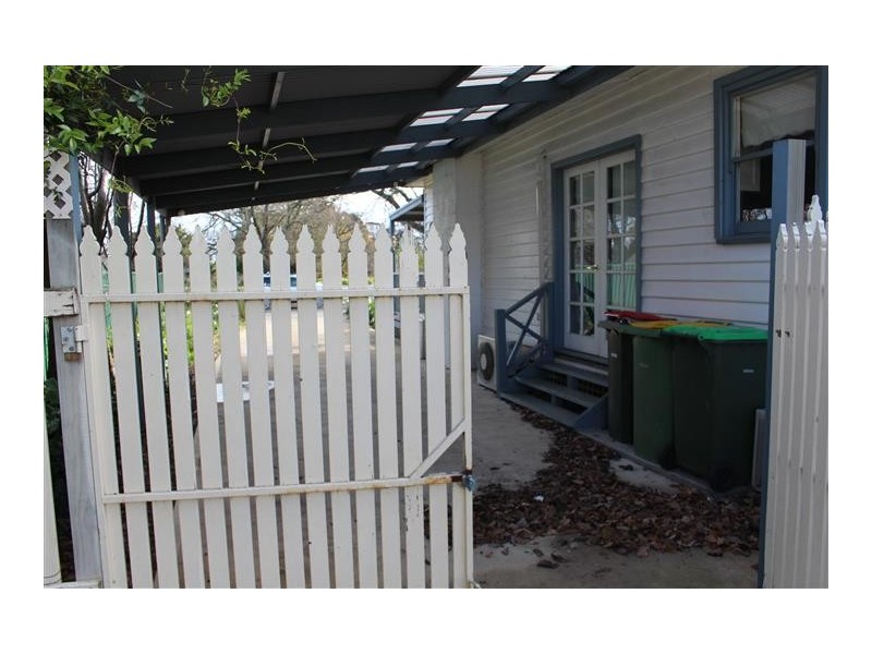 90 Station Road, Gisborne VIC 3437