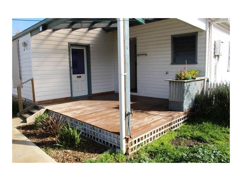 90 Station Road, Gisborne VIC 3437