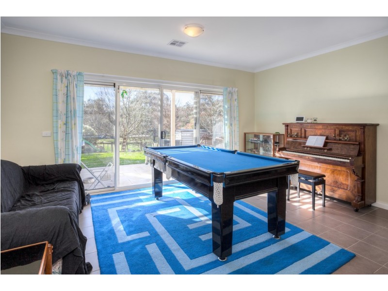 17 Glenton Court, Gisborne VIC 3437