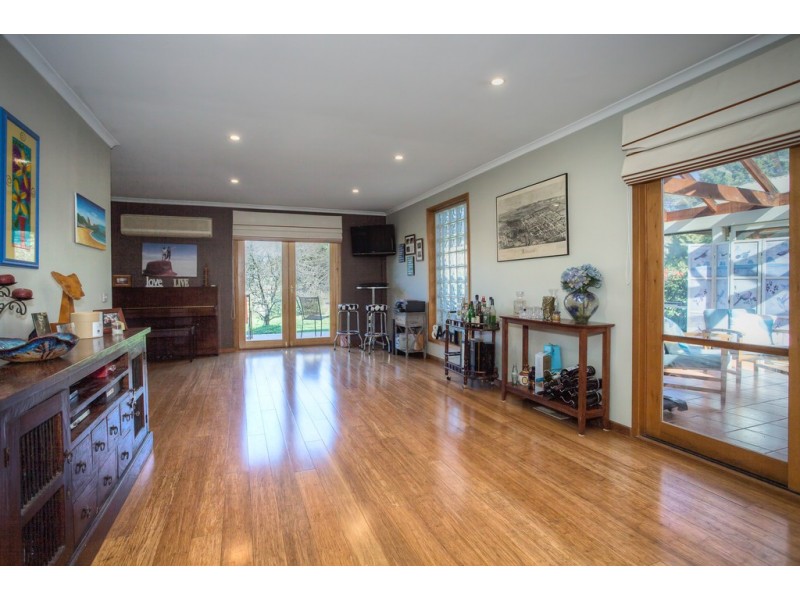 102 Frith Road, Gisborne VIC 3437