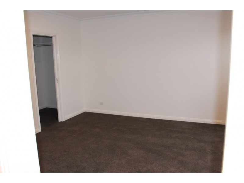 3/55 Brantome Street, Gisborne VIC 3437