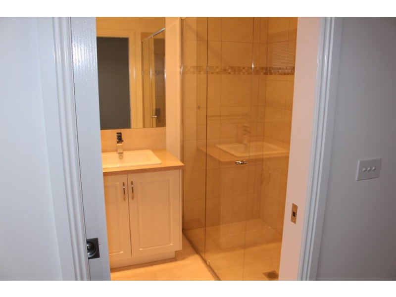 3/55 Brantome Street, Gisborne VIC 3437