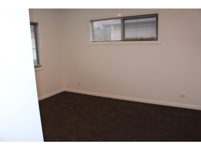 3/55 Brantome Street, Gisborne VIC 3437