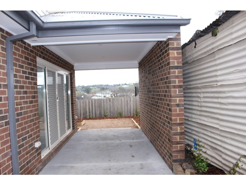 3/55 Brantome Street, Gisborne VIC 3437