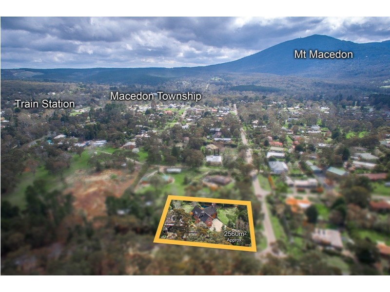 2 Bruce Street, Macedon VIC 3440