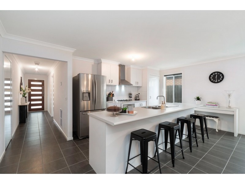 5 Elizabeth Court, Riddells Creek VIC 3431