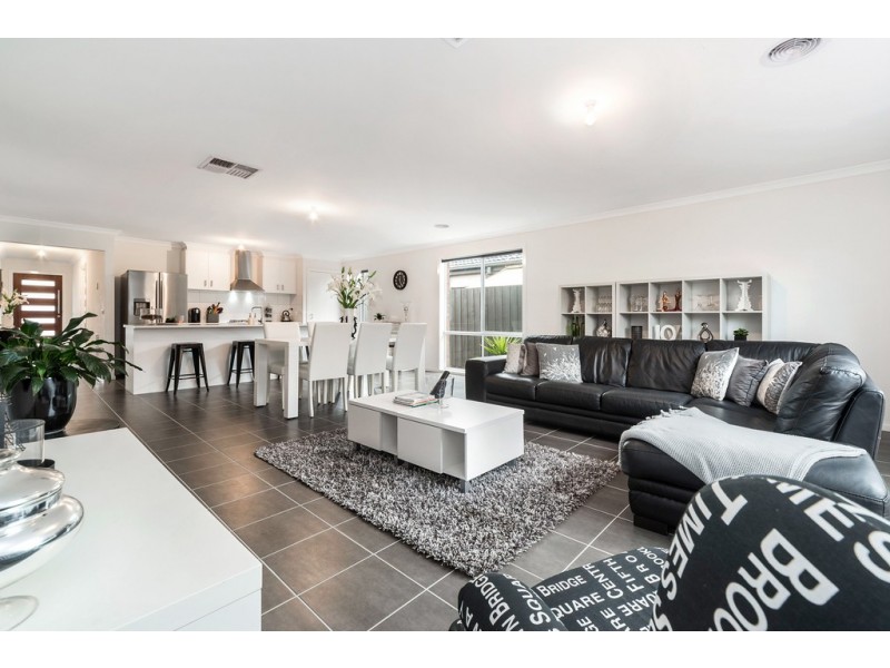 5 Elizabeth Court, Riddells Creek VIC 3431