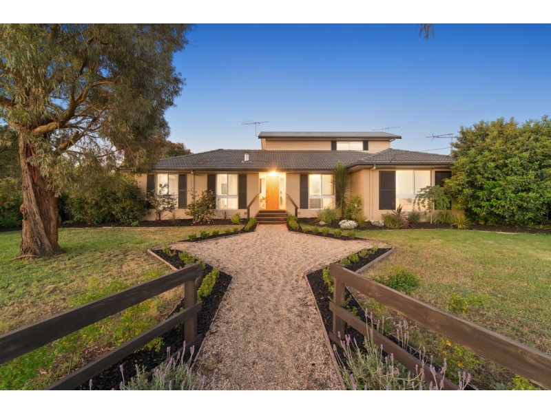 27 Farrell Street, New Gisborne VIC 3438