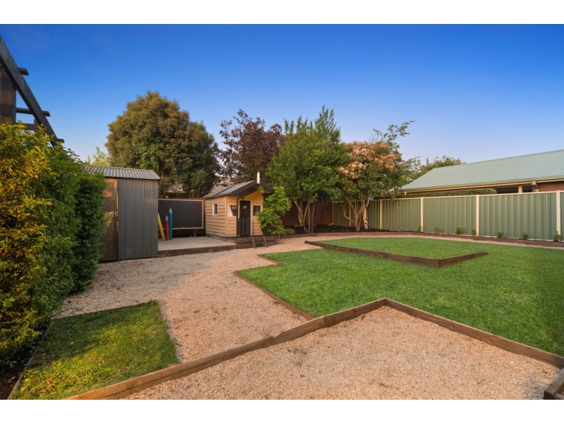 27 Farrell Street, New Gisborne VIC 3438