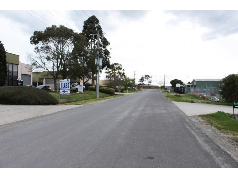 17 Ladd Road, New Gisborne VIC 3438