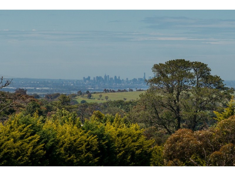 79 Berrie Road, Gisborne South VIC 3437