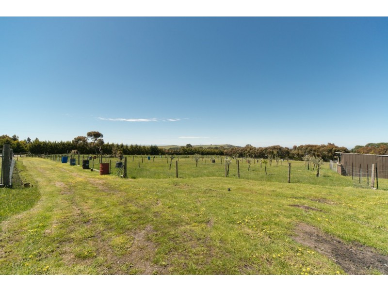 79 Berrie Road, Gisborne South VIC 3437