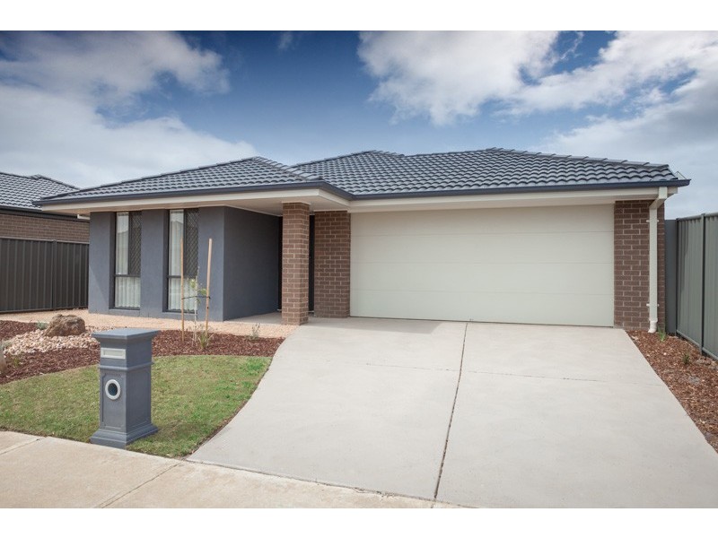 41 Aruma Ave, Melton West VIC 3337