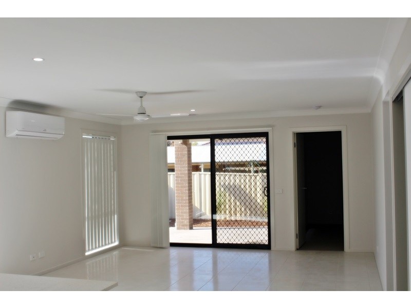 41 Aruma Ave, Melton West VIC 3337