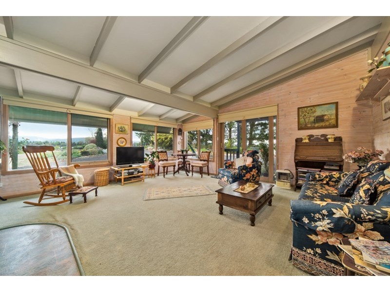 29 Payne Rd, New Gisborne VIC 3438