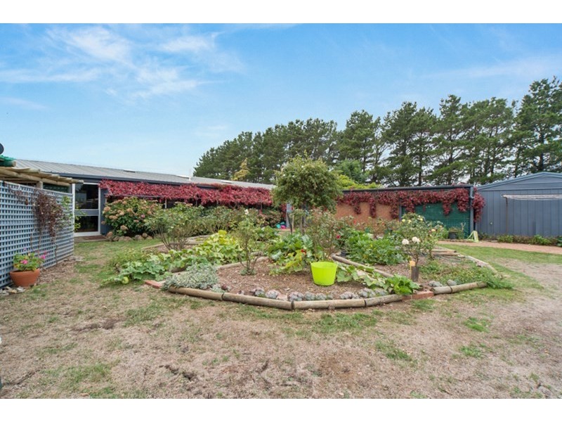 29 Payne Rd, New Gisborne VIC 3438