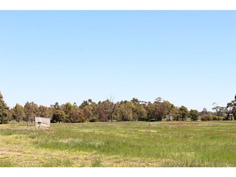 29 Payne Rd, New Gisborne VIC 3438