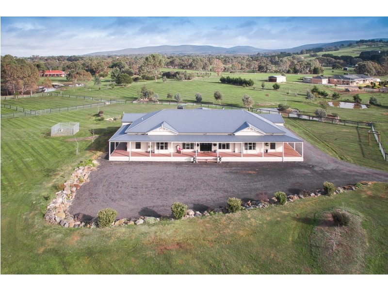 5 Mt. Charlie Road, Riddells Creek VIC 3431