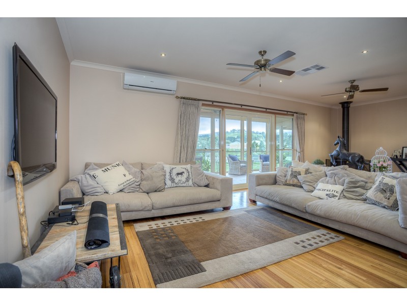5 Mt. Charlie Road, Riddells Creek VIC 3431