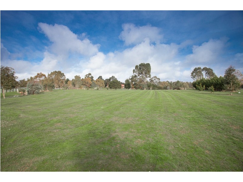 5 Mt. Charlie Road, Riddells Creek VIC 3431