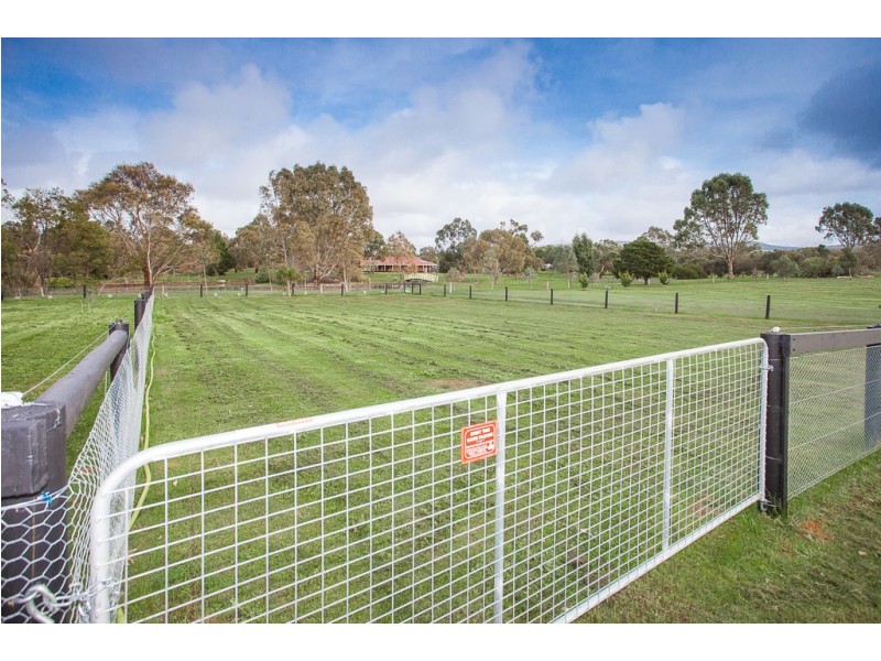 5 Mt. Charlie Road, Riddells Creek VIC 3431