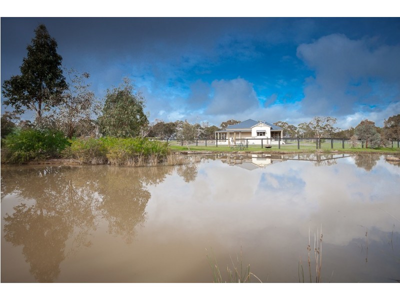 5 Mt. Charlie Road, Riddells Creek VIC 3431