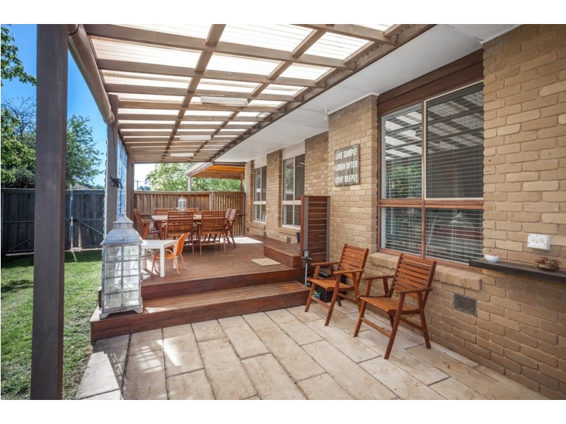 6 Thom Street, New Gisborne VIC 3438