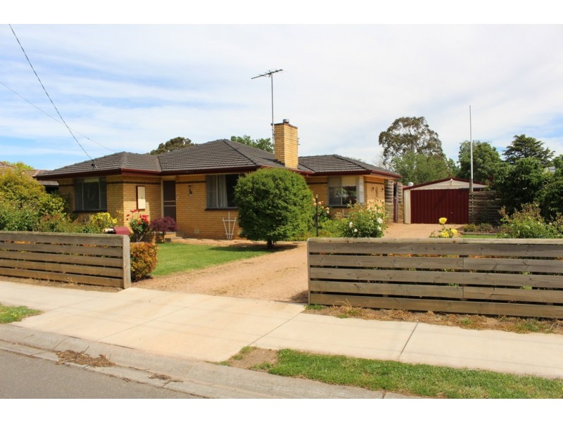 3 Early Street, New Gisborne VIC 3438