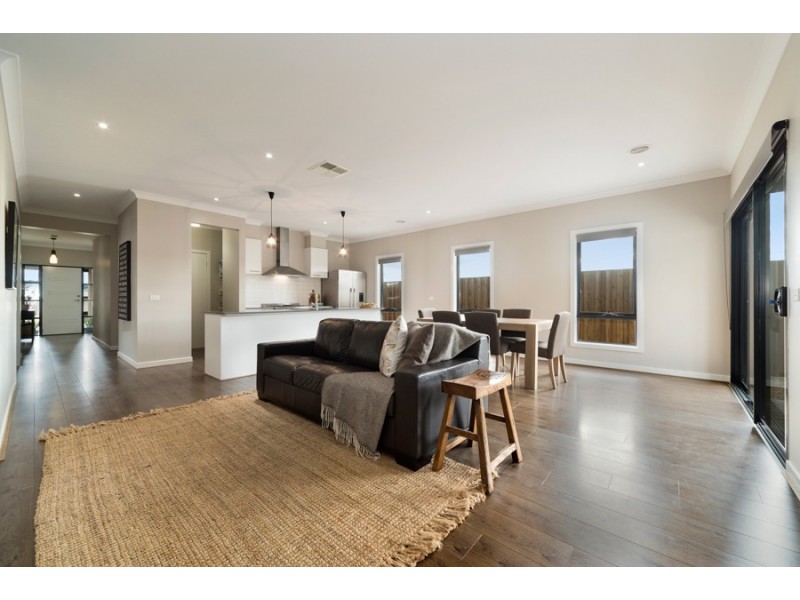 13 The Boomerang, Gisborne VIC 3437