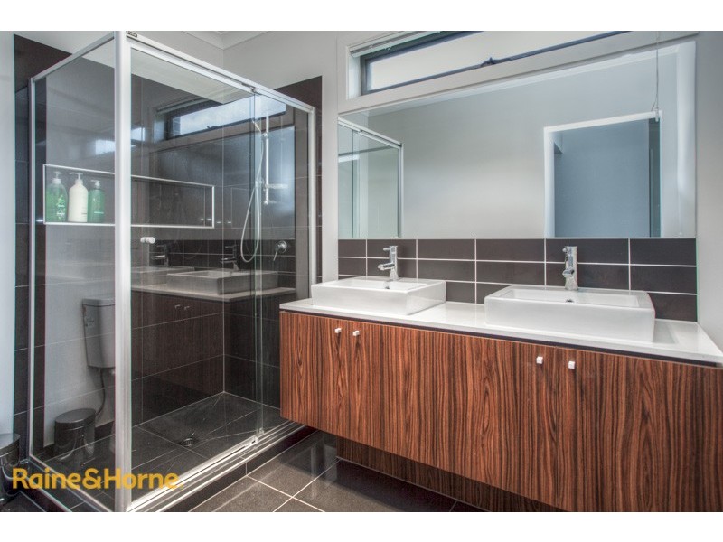 9 Childe Harold Road, Gisborne VIC 3437