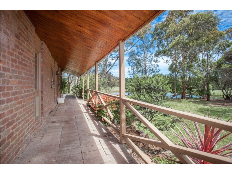 125 McGeorge Road, Gisborne South VIC 3437