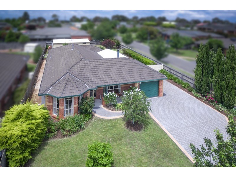 6 Kiwi Court, New Gisborne VIC 3438