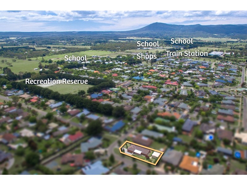 6 Kiwi Court, New Gisborne VIC 3438