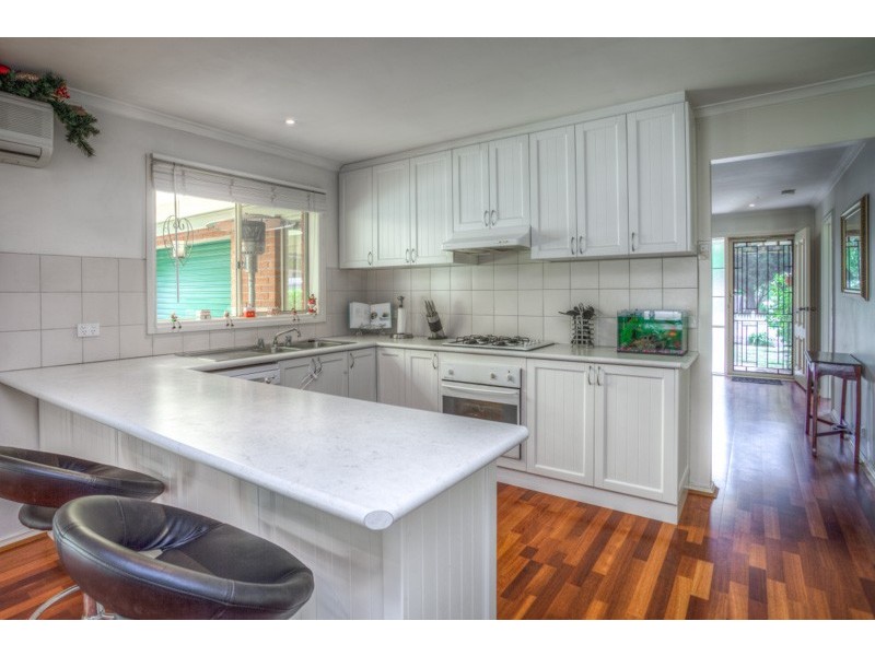 6 Kiwi Court, New Gisborne VIC 3438