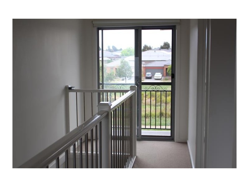 2 Keeper Street, Sunbury VIC 3429