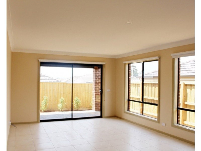 15 Scotchmer Crescent, Mernda VIC 3754