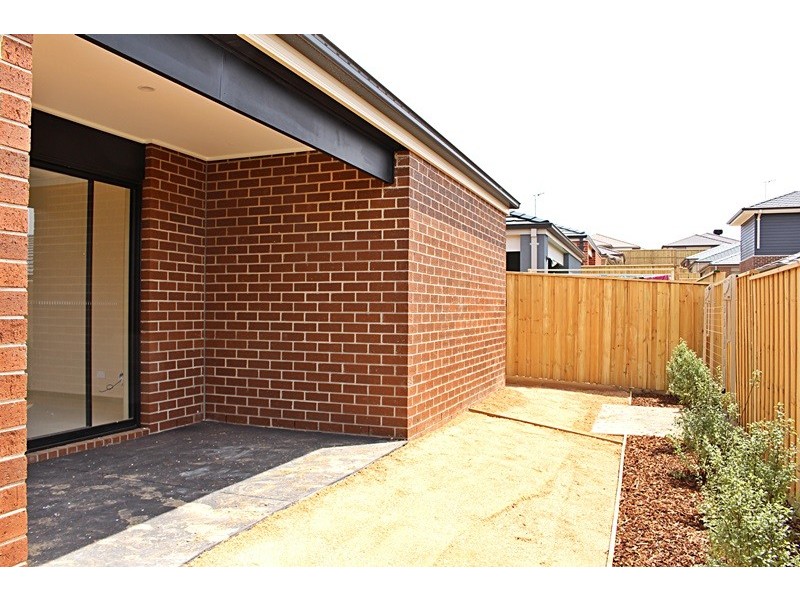 15 Scotchmer Crescent, Mernda VIC 3754