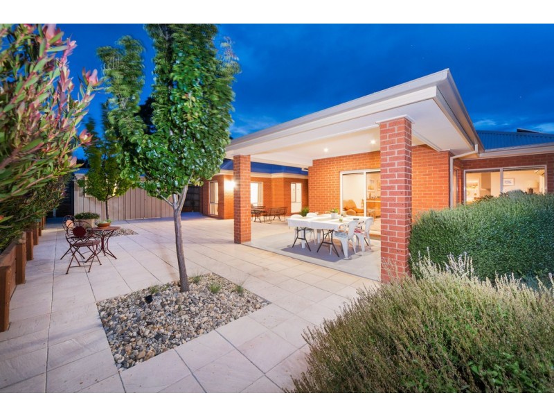 11 Harvard Court, Gisborne VIC 3437
