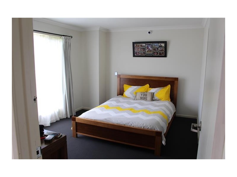 12 Rebecca Way, Gisborne VIC 3437