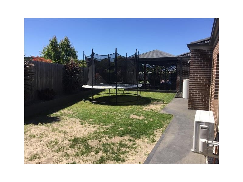 3 McKernan Place, Gisborne VIC 3437