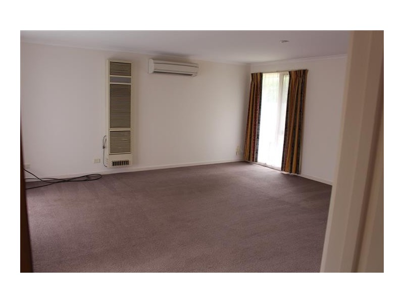 18 Sunnypark Close, Gisborne VIC 3437