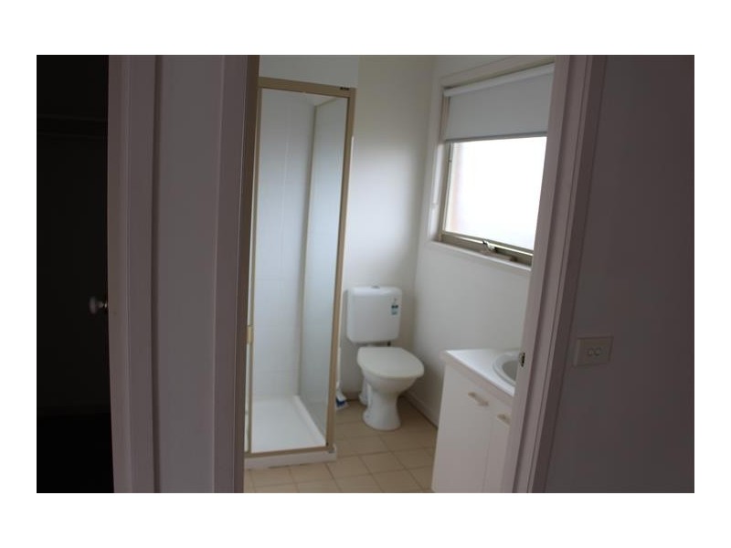 18 Sunnypark Close, Gisborne VIC 3437