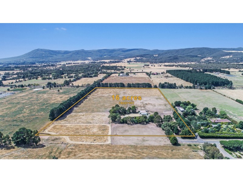 84 Payne Road, New Gisborne VIC 3438