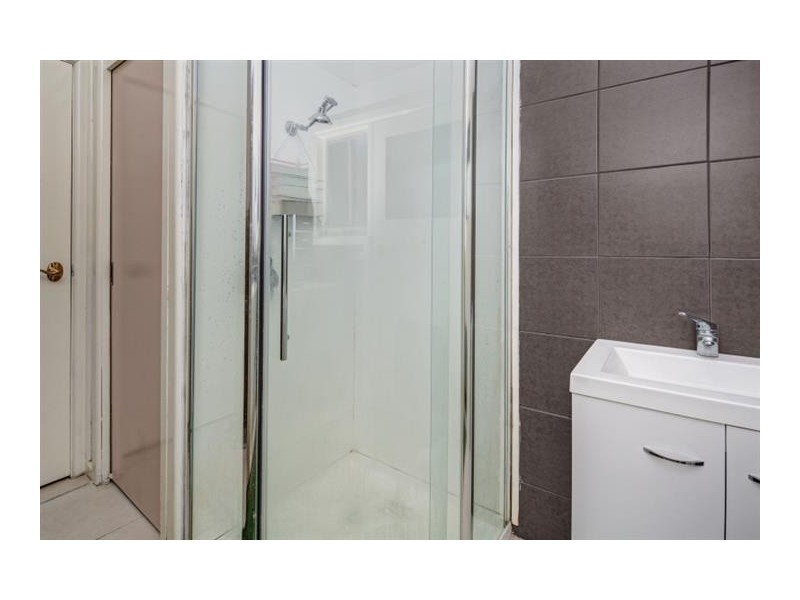 6/3 Hamilton Street, Gisborne VIC 3437