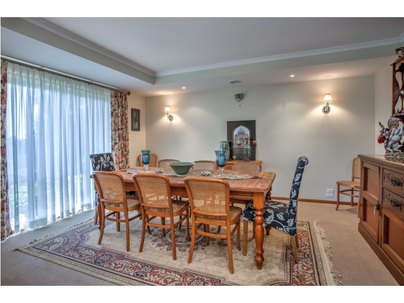 11 Pindara Place, Gisborne VIC 3437