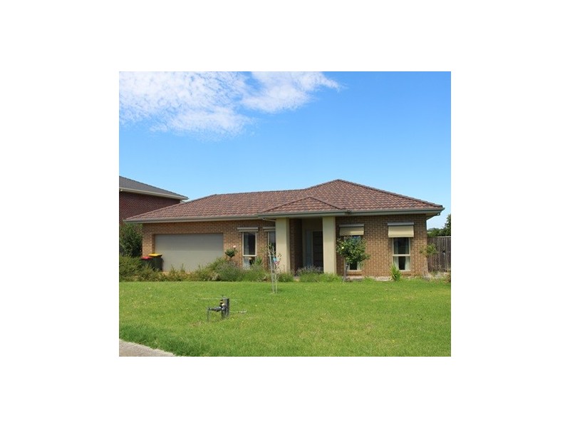 12 Cassandra Close, Gisborne VIC 3437