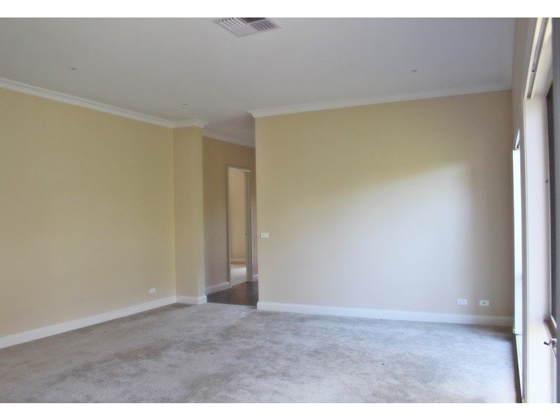 12 Cassandra Close, Gisborne VIC 3437