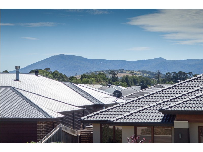 11 Hurst Street, Gisborne VIC 3437