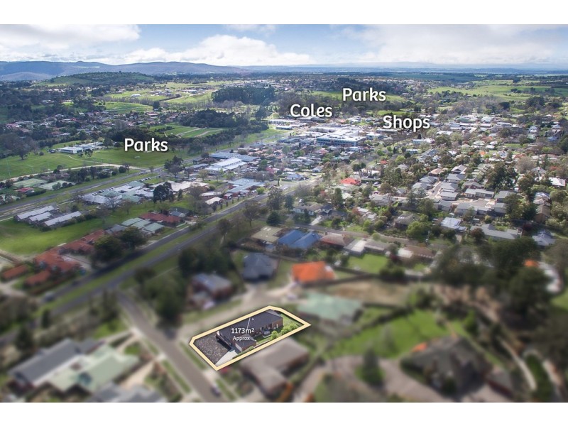 3 Mulgutherie Way, Gisborne VIC 3437