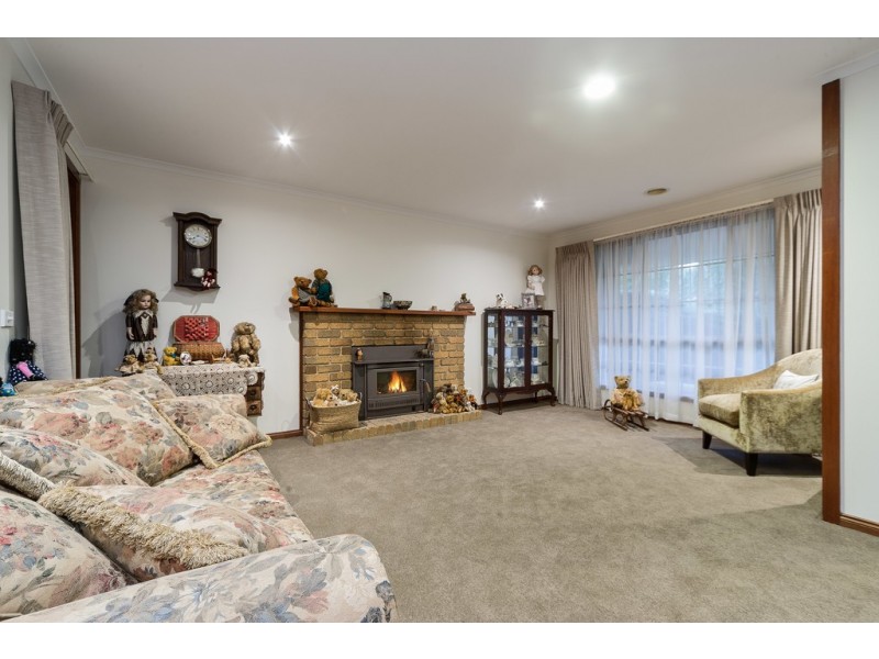 15 Mountain View Way, Gisborne VIC 3437